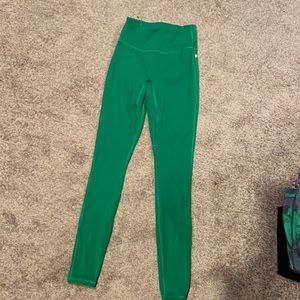 Kelly green Fabletics Motion365 leggings